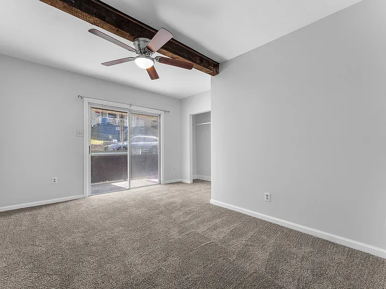 2816 Patterson St S — Photo 3