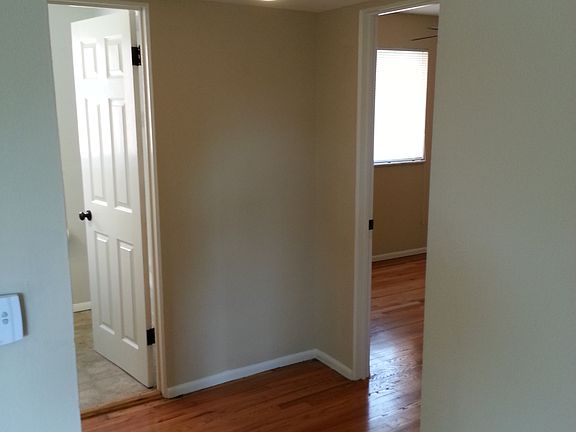 3rd image of 7215 Southwest Ave APT 206