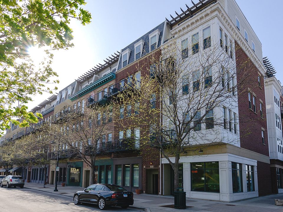 1st image of 354 River St Unit 3206