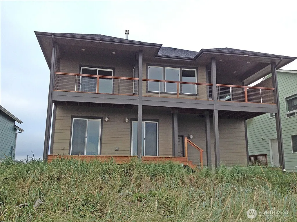 309 Marine View Drive SE photo 1