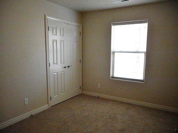4th image of 1399 S Southern View Dr