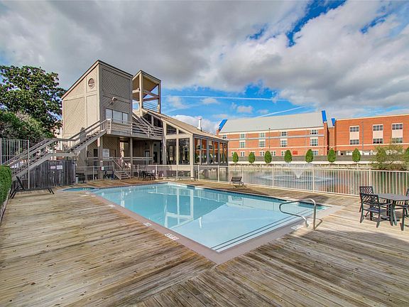 5th image of 2023 Gentryside Dr APT 109