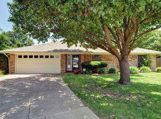120 Brazil Ct, Hurst, TX 76054