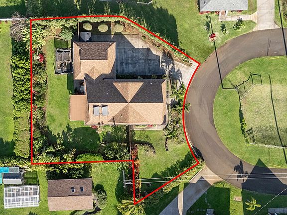 2nd image of 51 Kanoenoe Loop