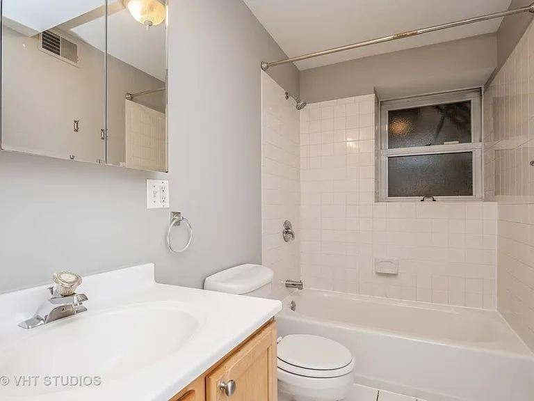 833 W Lawrence Ave #G — Photo 11