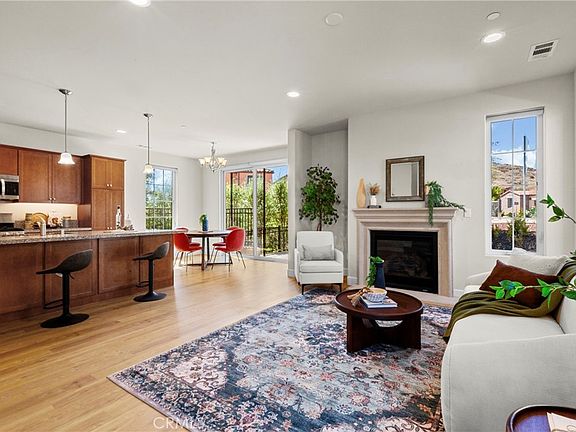 4th image of 3070 Arezzo Dr