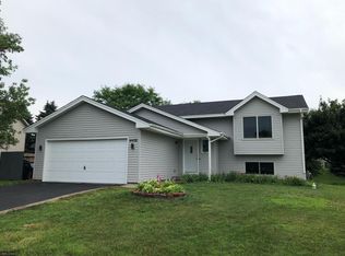14420 Hollow Park Ln, Burnsville, MN 55306