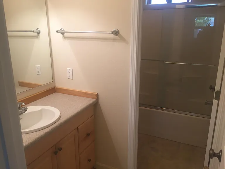 2072 Cypress St #A — Photo 7
