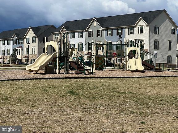 3rd image of 7123 Bodkin Way