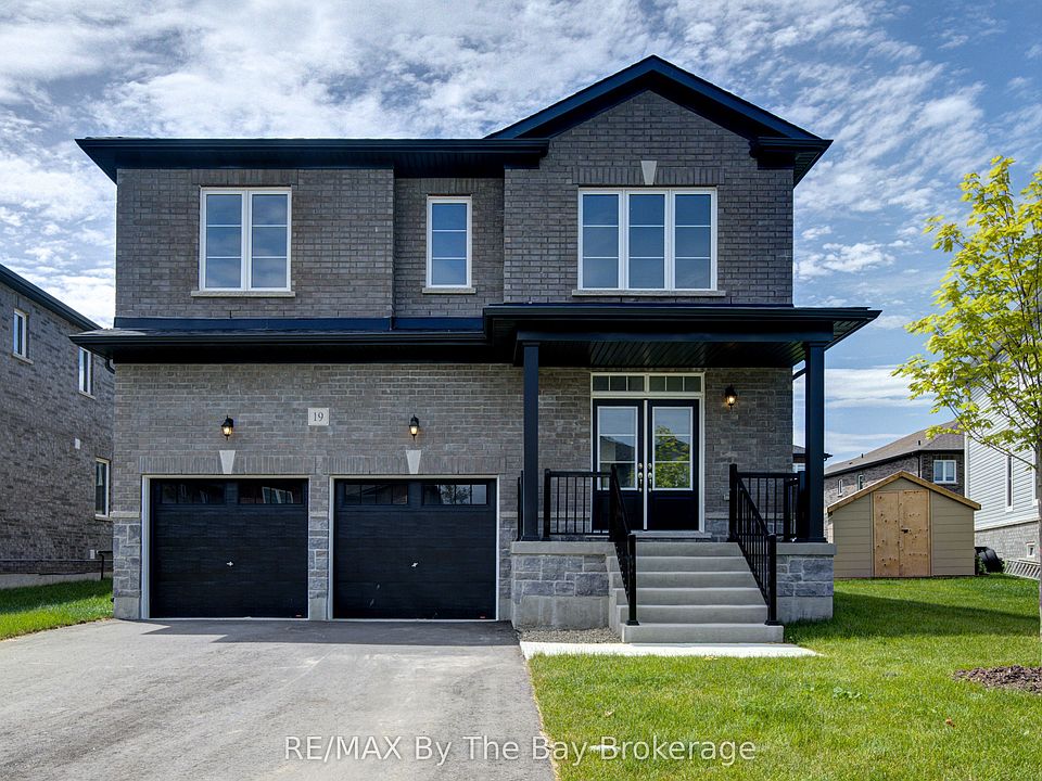 1st image of 19 Amber Dr