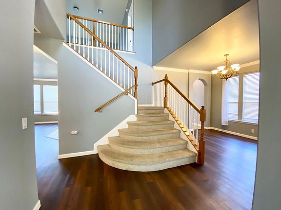 2nd image of 20412 Farm Pond Ln