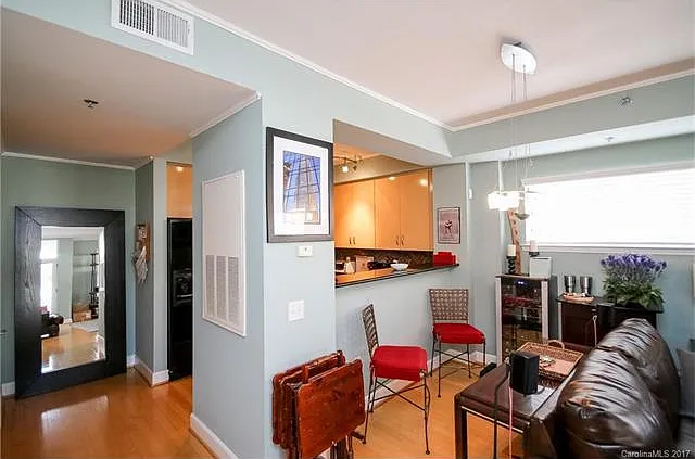 1320 Fillmore Ave #101 — Photo 6