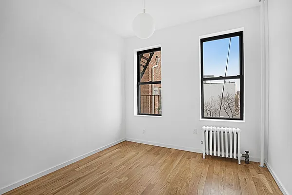 Rented by Compass | media 24