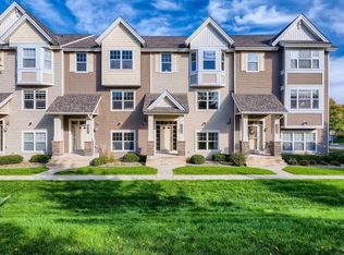 3630 Hazel Trl UNIT B, Woodbury, MN 55129