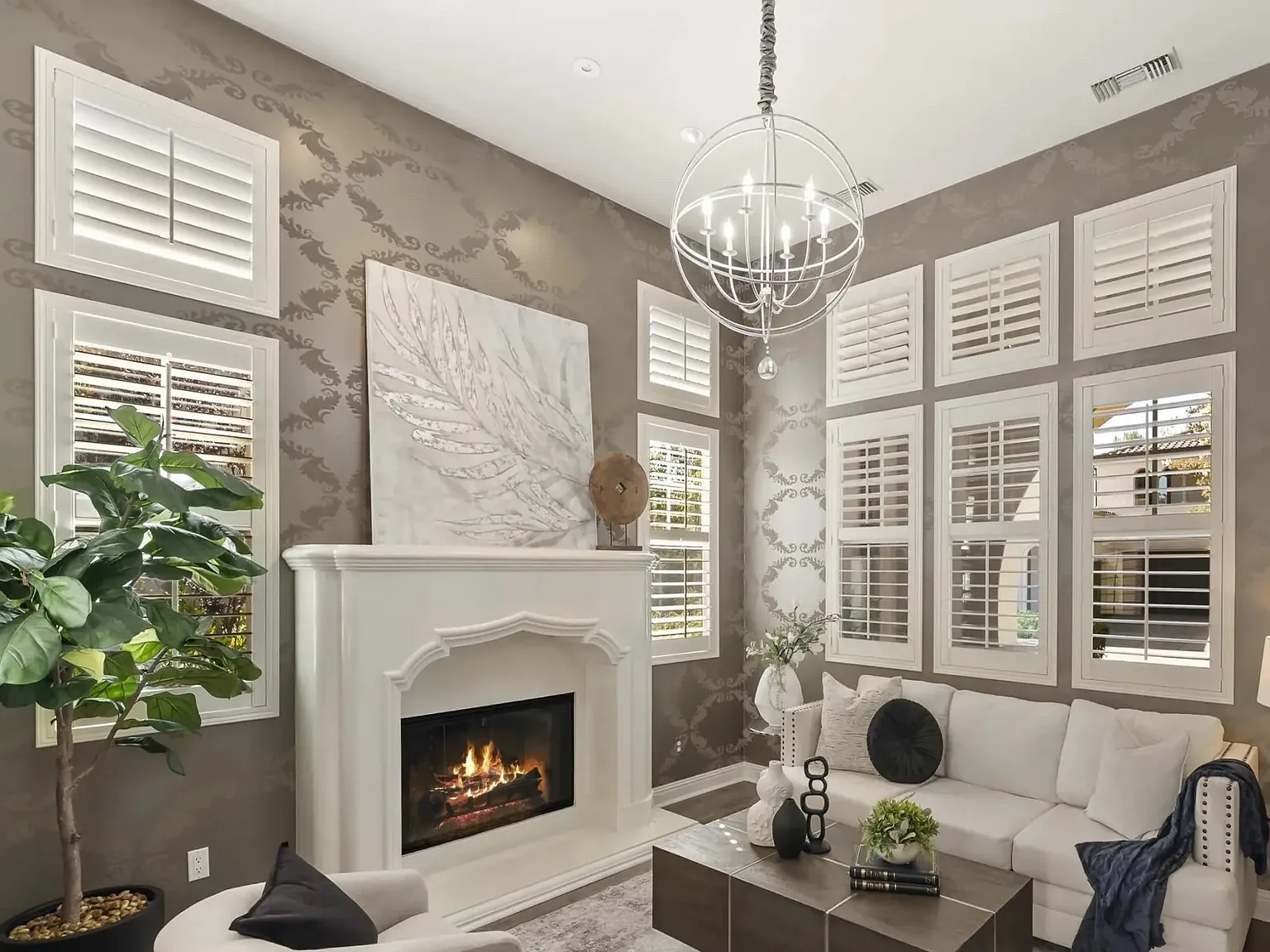 4 bed, 3.5 bath, 2861 sqft, $6,748 — Photo 3