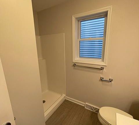 5th image of 18 Cuyler Ave APT 1