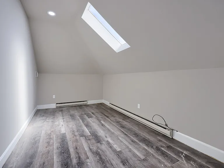 75 E Main St #8 — Photo 9