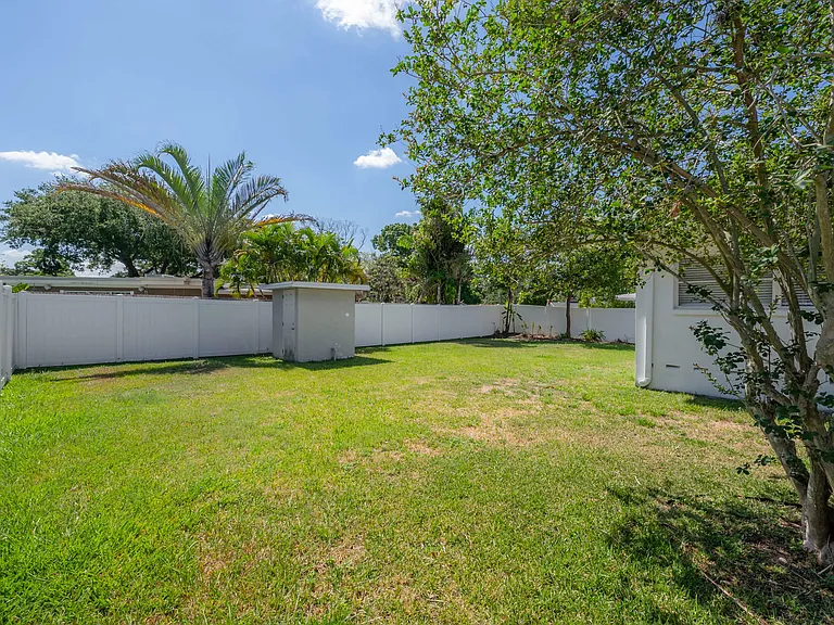 4301 N Albany Ave #ID1053147P — Photo 35