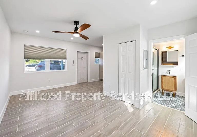 3012 Broadway #104 — Photo 10