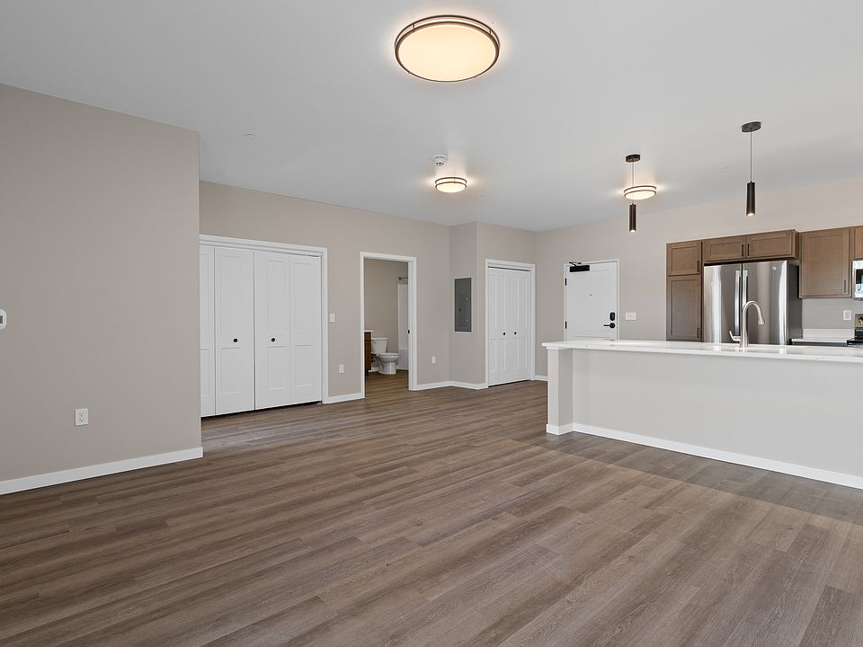 1st image of 4908 5th St #115