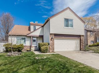 646 Buckthorn Ter, Buffalo Grove, IL