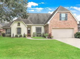 353 Autumn Lakes Rd, Slidell, LA 70461