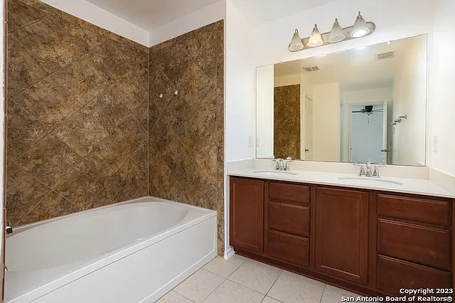 11014 Colt Isle — Photo 17