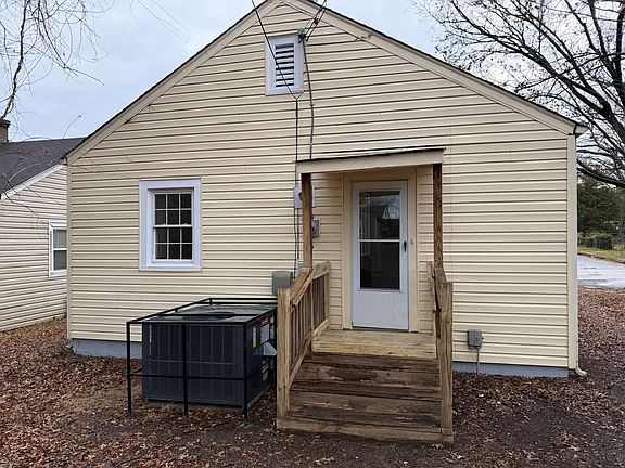 4th image of 1717 Gordon Ave