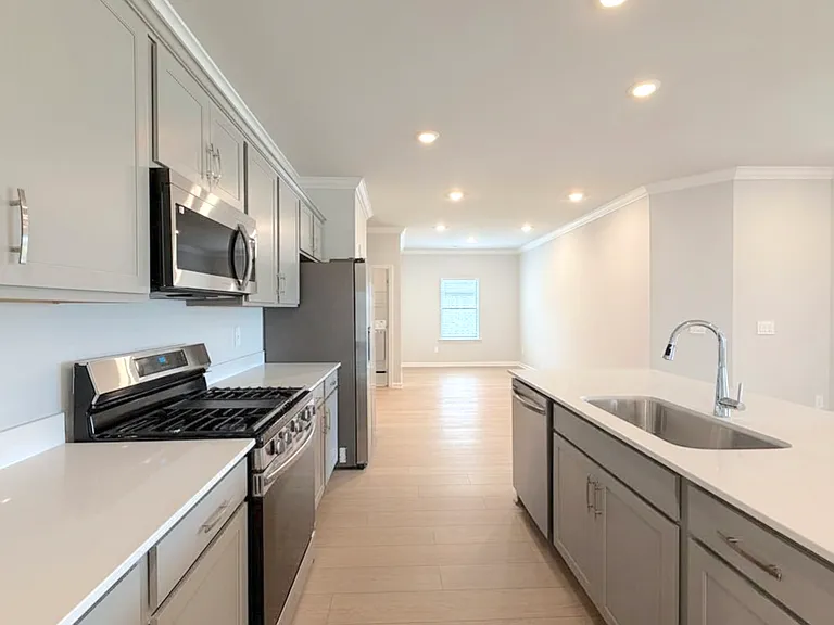 17969 Longleaf Dr — Photo 12