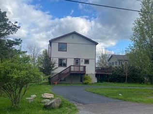 84 Boulder Rd, Lake Ariel, PA 18436