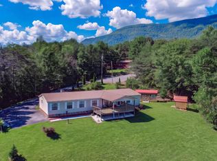 522 Under The Sun Rd, Cosby, TN 37722