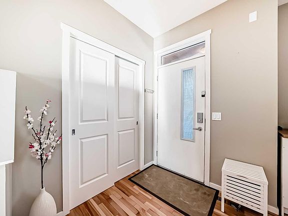 4th image of 104 Chapalina Sq SE