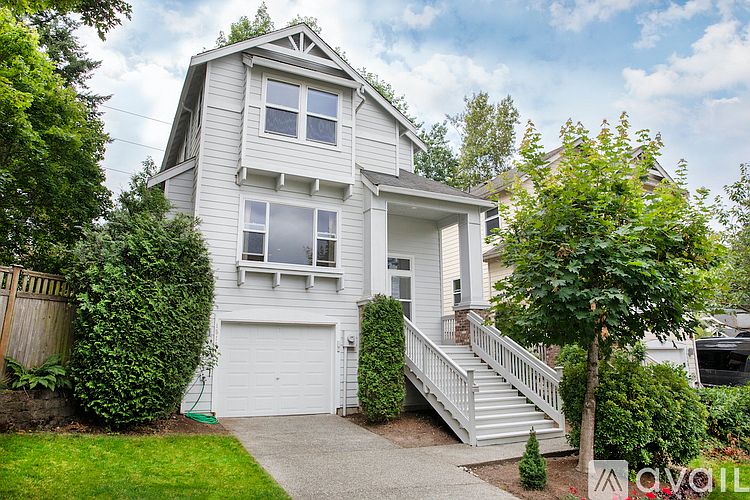 1st image of 15151 NE 8th Pl