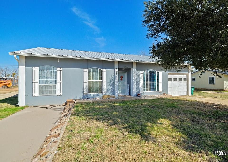 1st image of 1920 Shady Point Circle Dr