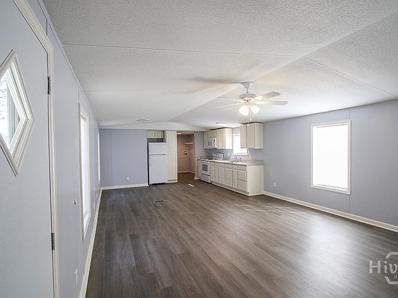 5th image of 351 Green Oaks Court