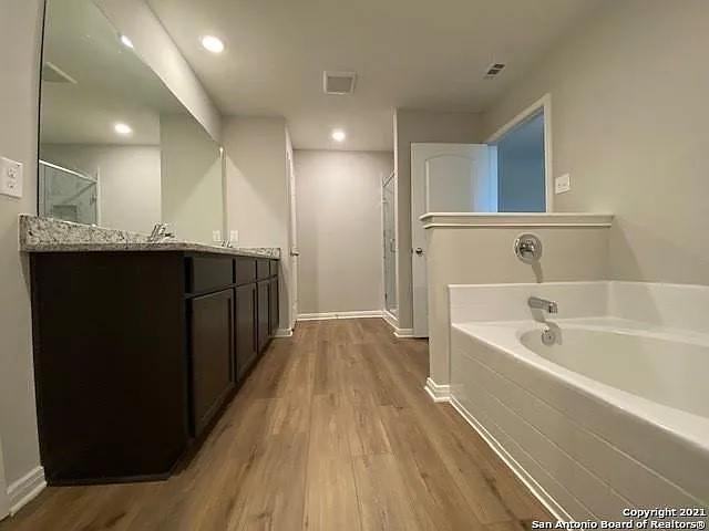 9310 Bennett Frst — Photo 19