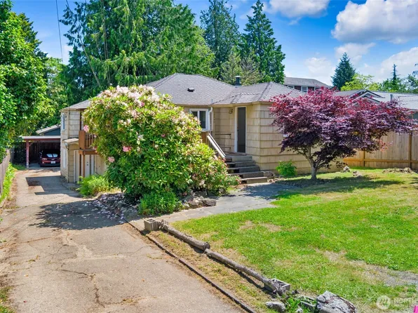 12546 17th Avenue NE, Seattle, WA 98125