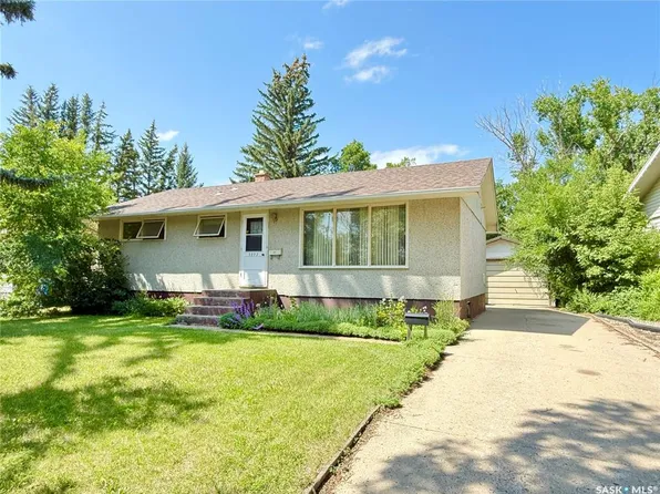 1117 Hartney AVENUE, Weyburn, SK S4H 0L9