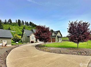 104 Hummingbird Ln, Silver Creek, WA 98585