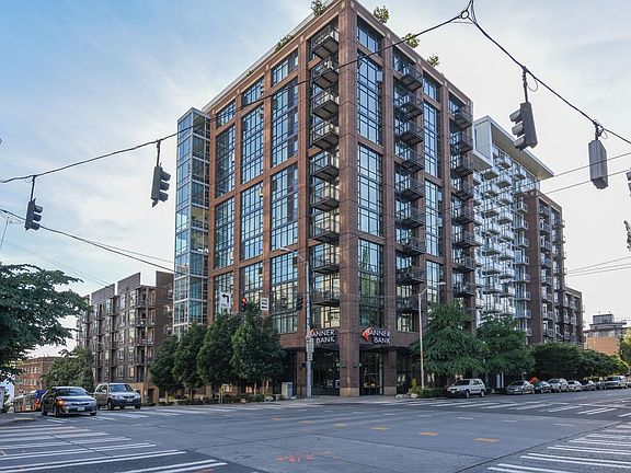 2nd image of 2911 2nd Ave Unit 201