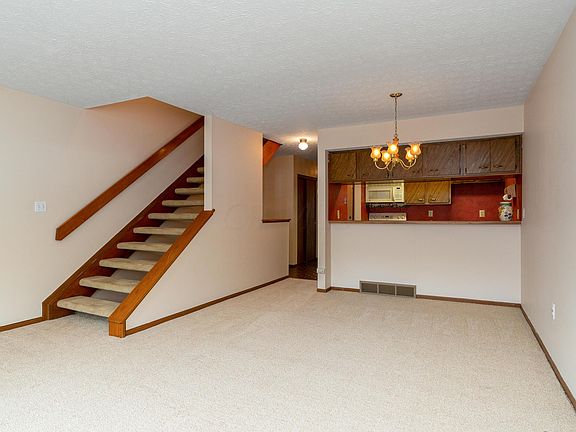 3rd image of 1766 Sawgrass Dr