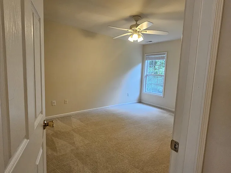 111 Shairpin Ln — Photo 17