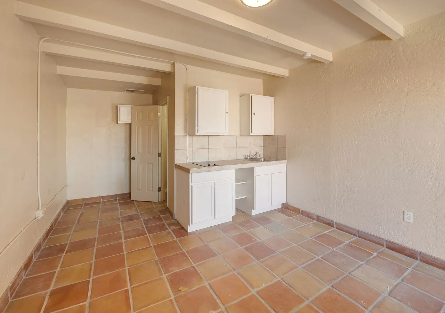 Welcome to Adobe Manor in Albuquerque, NM! — Photo 2