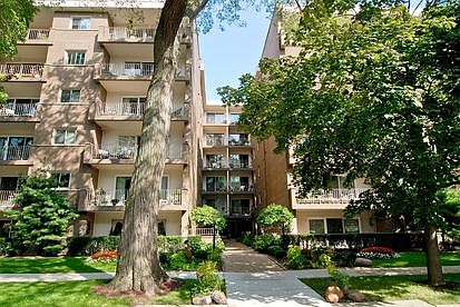 1st image of 411 Ashland Ave APT 2B