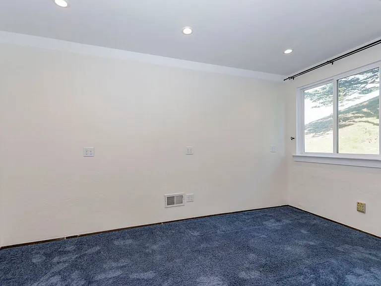 1645 15th Ave — Photo 31