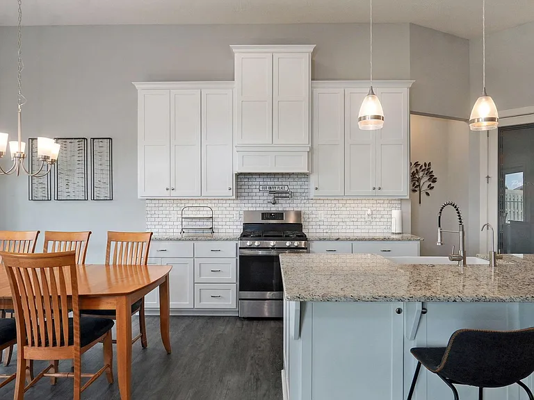 129 N Glengary Dr — Photo 14