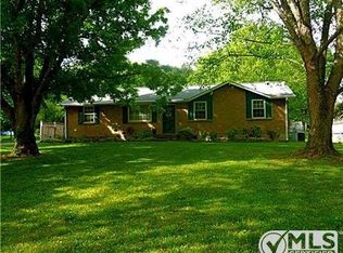 5569 Zapata Dr, Pegram, TN 37143