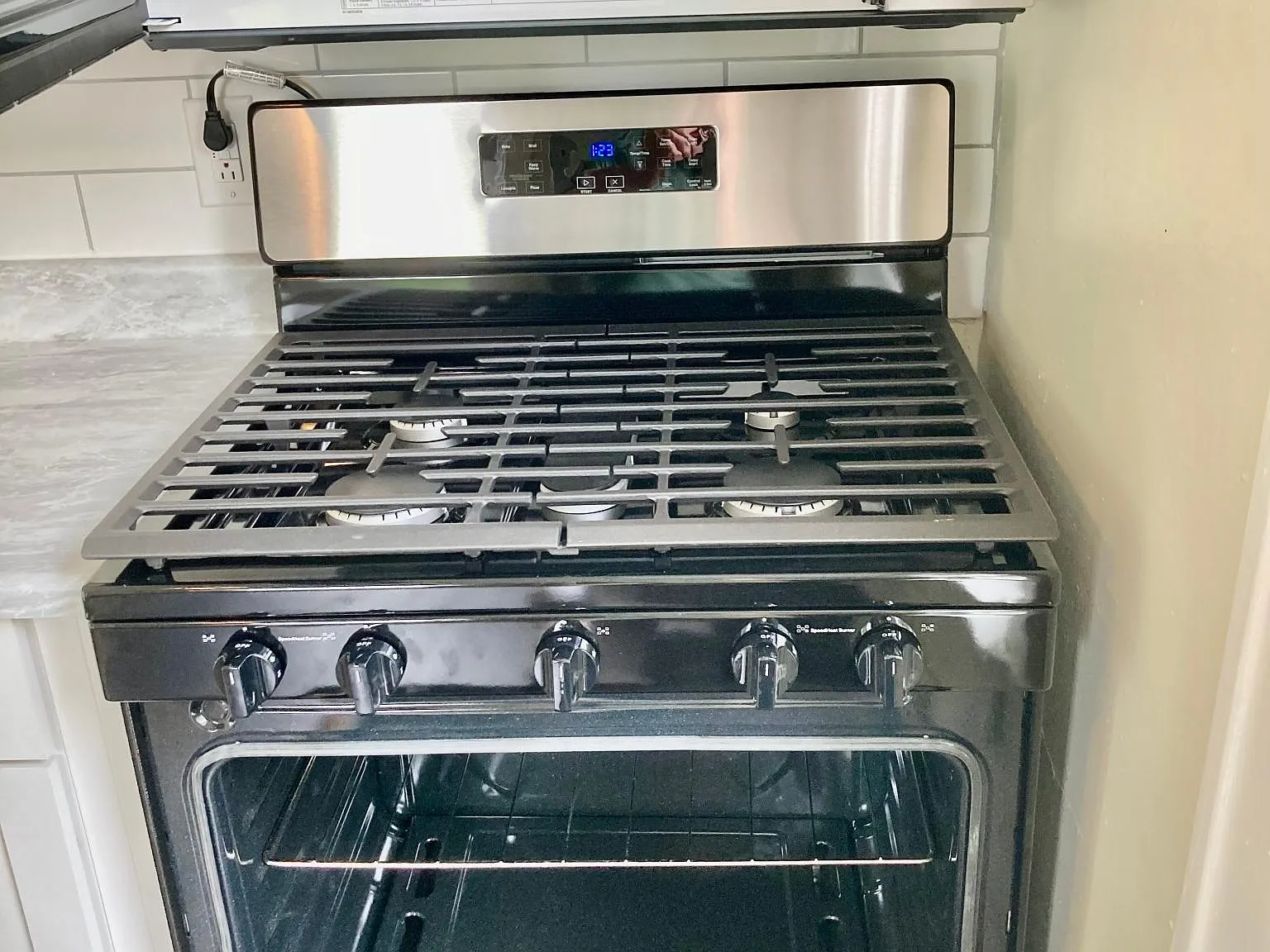 2 bed, 800 sqft, $1,425 — Photo 4