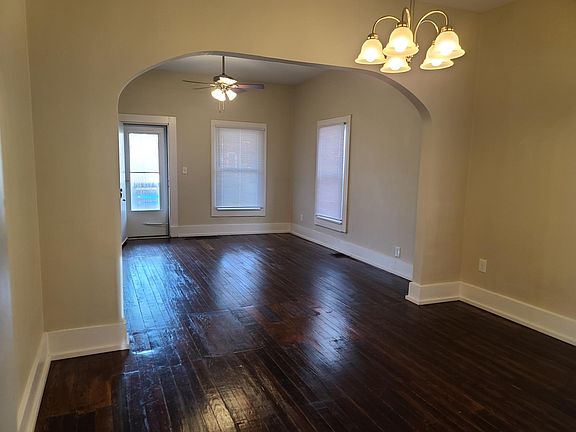 3rd image of 1511 Woodlawn Ave