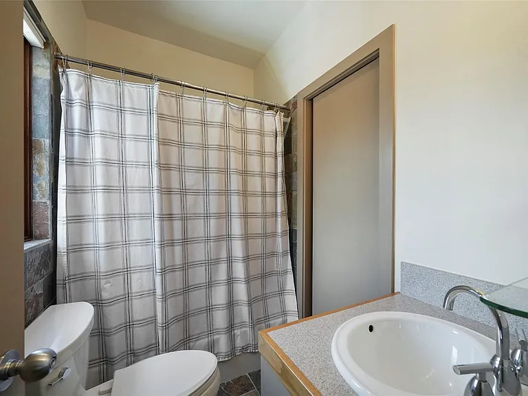 2225 Bolsover St — Photo 34